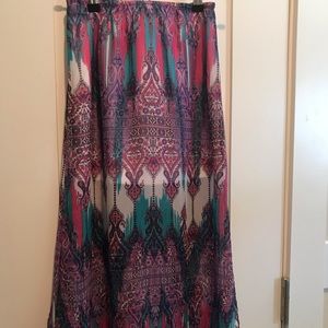 Amy Byer midi patterned skirt
